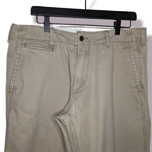 Men's GAP Classic Vintage Style Standard Khaki Pants, Size 33 x 36 - Picture 4 of 5